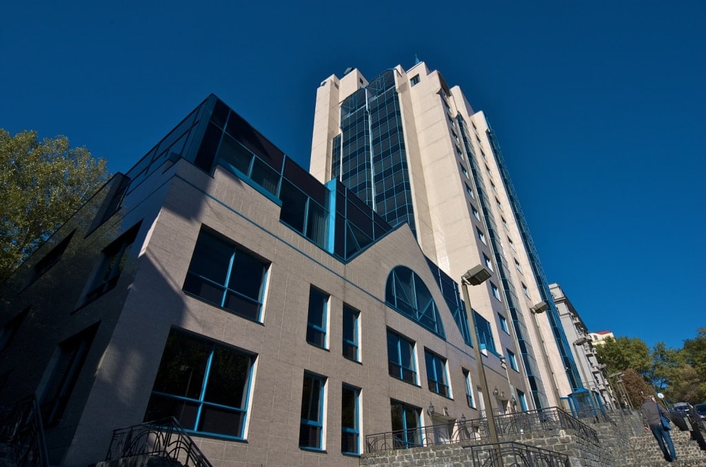 Horizon Office Towers