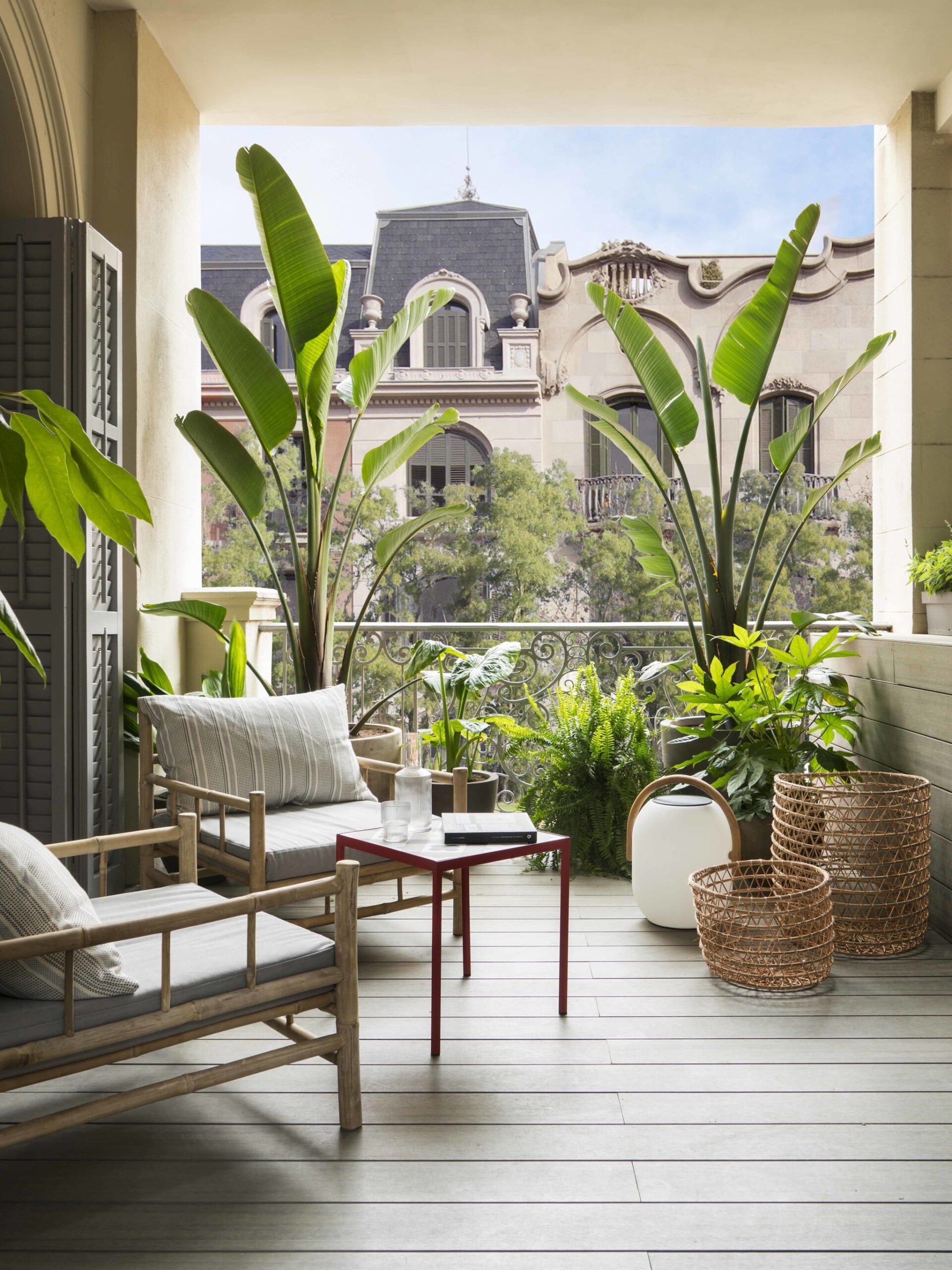 4 Ways to Attract Tenants in the Spring and Summer Months
