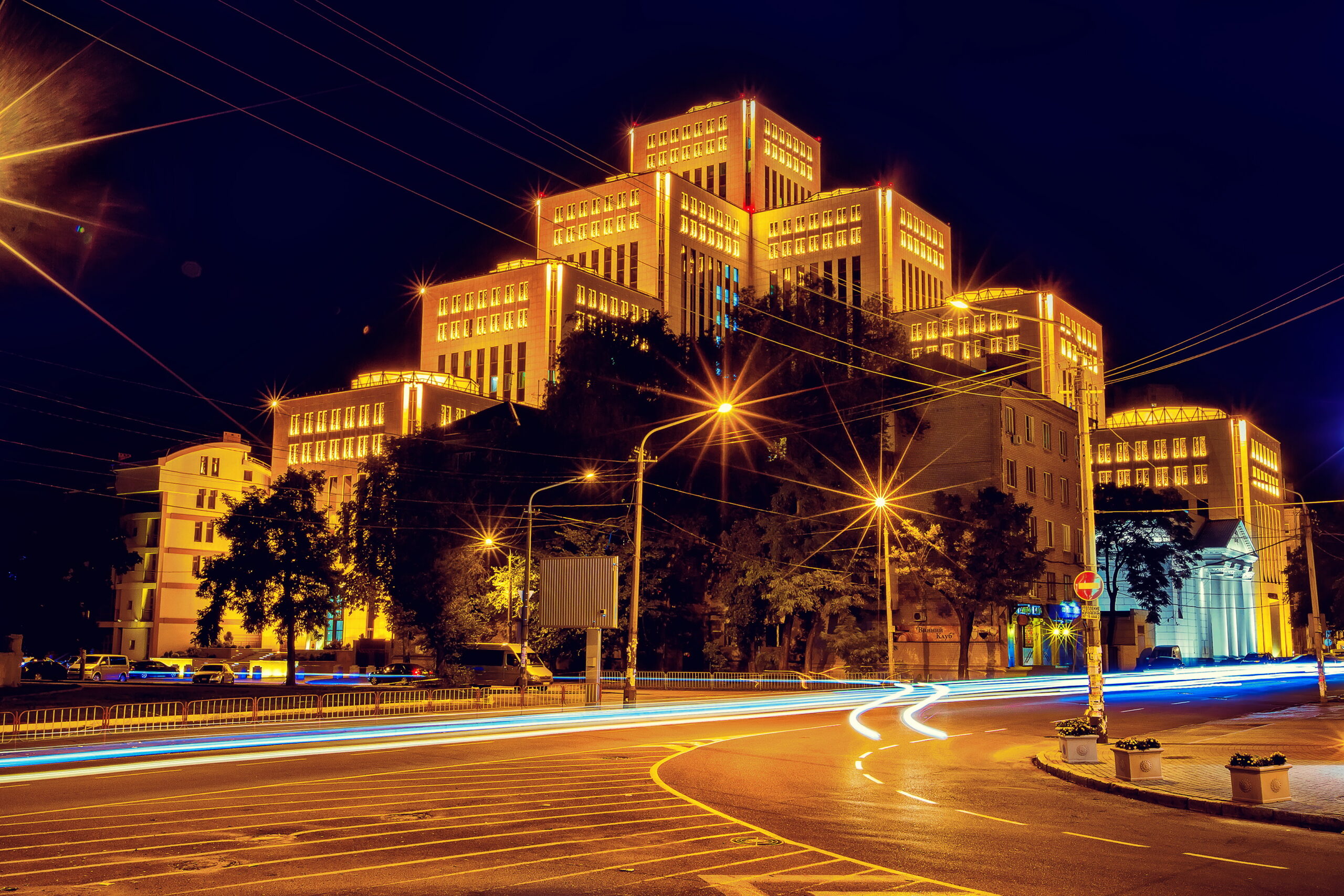 Menorah cultural and business center